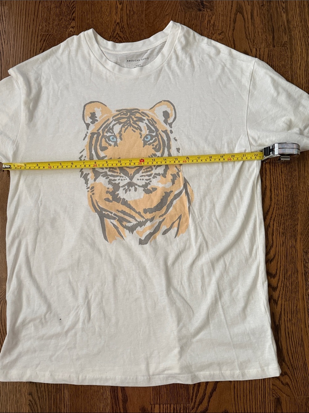 American Eagle Outfitters off white Graphic Tee with Yellow Tiger Print medium - Picture 11 of 13